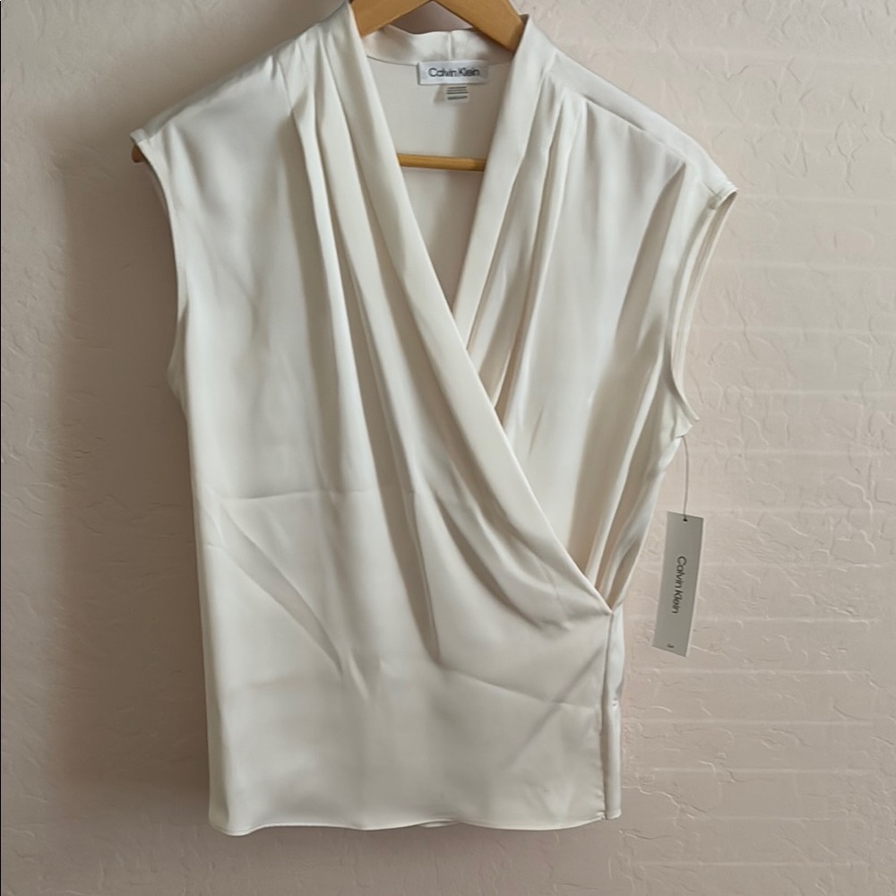NWT Calvin Klein Women's White Wrap Top